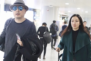 47岁陶虹与老公徐峥罕见同框亮相