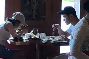 偶遇宋祖儿阮经天巴厘岛一起度假吃早餐