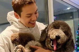 陈伟霆豪宅曝光客厅大到和狗子跑步追逐