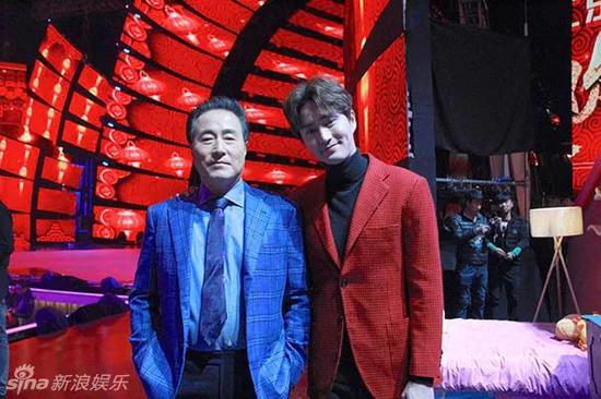 杨立新:喜欢话剧就像喜欢一个人,是无可替代的