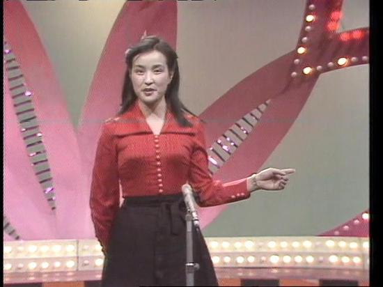 刘晓庆在首届春晚舞台上。图源网络