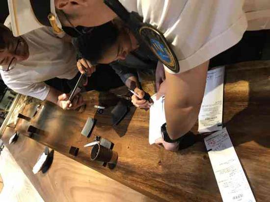 根据北京控烟条例规定,要求餐厅责令改正,餐厅负责人到卫监所接受处罚