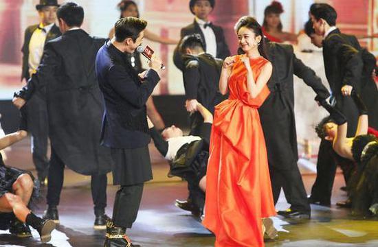 喷赵丽颖学历低的吃瓜群众都是什么心态?|赵丽