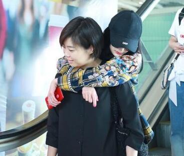 杨幂和工作人员