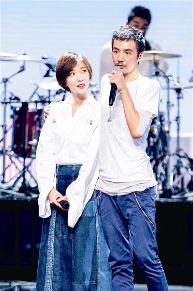 《跨界歌王》帮唱王珞丹 朴树耿直性格再圈粉