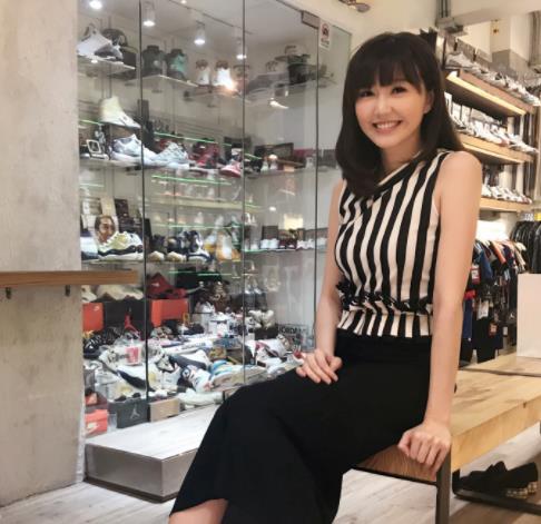 香港女歌手吴若希