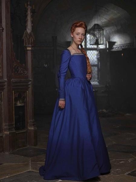 西尔莎·罗南戏中造型