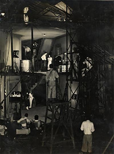 《奋斗》片场搭建的小楼