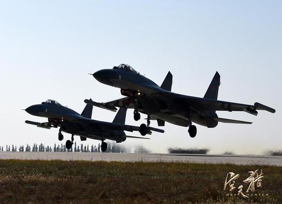 LQxf-fymkwyt6451559.jpg
