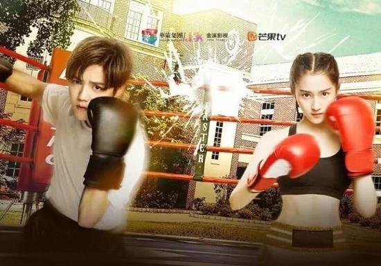 最强编年史!鹿晗关晓彤其实早在一起了?