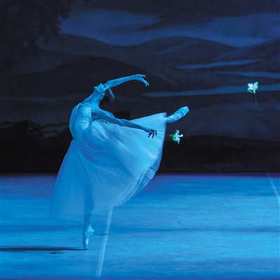 《吉赛尔》被誉为“芭蕾之冠”。