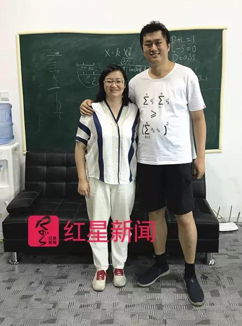 ▲李宏烨和郑钰。