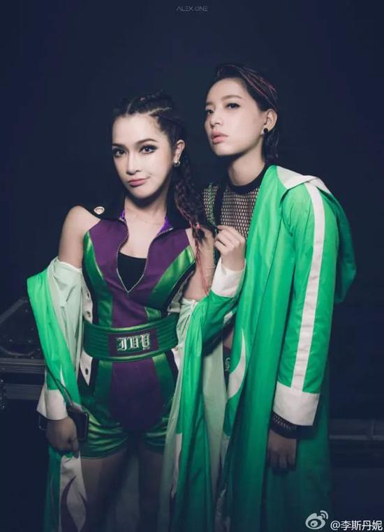 李斯丹妮去参加中国新说唱了 11届快女都在干