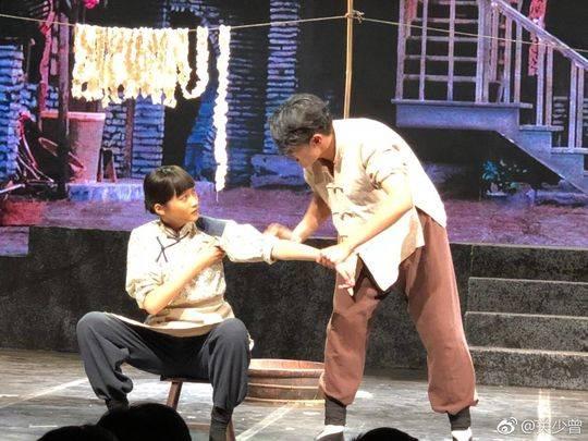 演出现场