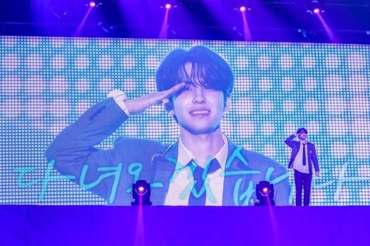 韩国男团DAY6成员元弼