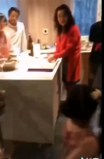 小玥儿也入镜,长高不少。