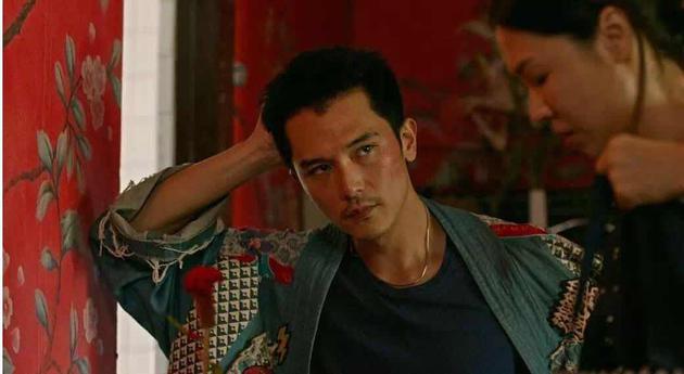 《谁先爱上他的》