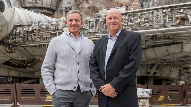 华特·迪士尼公司CEO换人，原CEO Bob Iger卸任此职务，新任CEO为鲍勃‧查贝克当即走马上任