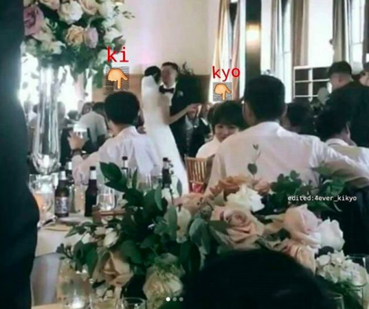 宋宋夫妻参加朋友婚礼被偶遇