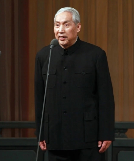 钱浩梁