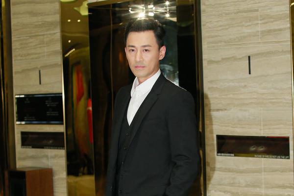 德容飞踹阿隆索-乐鱼app(leyu)官方网站-乐鱼官网