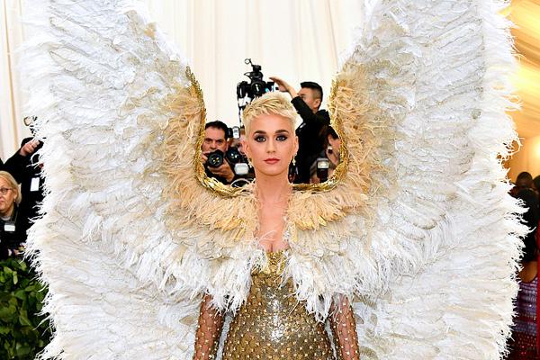 阿迪达斯清风系列