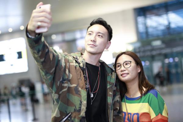 苏亚雷斯 利物浦-乐鱼app(leyu)官方网站-乐鱼官网