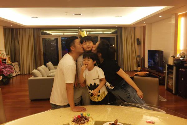 马诺下跪-乐鱼app(leyu)官方网站-乐鱼官网