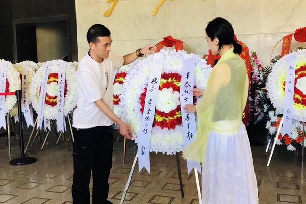 托雷斯妻子-乐鱼APP下载-乐鱼体育app-乐鱼体育官网网站|乐鱼体育