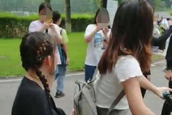 五人制足球赛场地