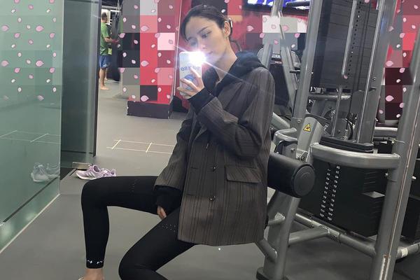 拜仁慕尼黑壁纸-爱游戏App官方下载入口-爱游戏