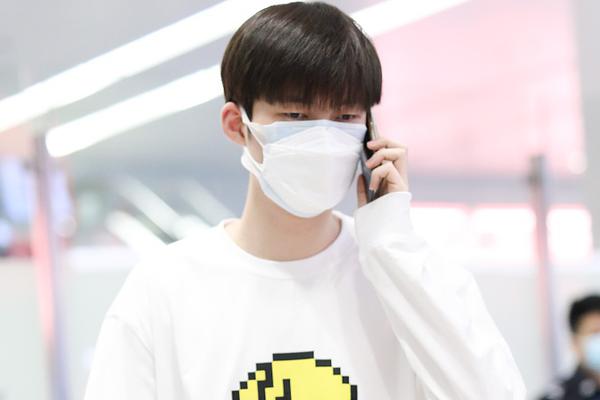 罗本续约-乐鱼app(leyu)官方网站-乐鱼官网