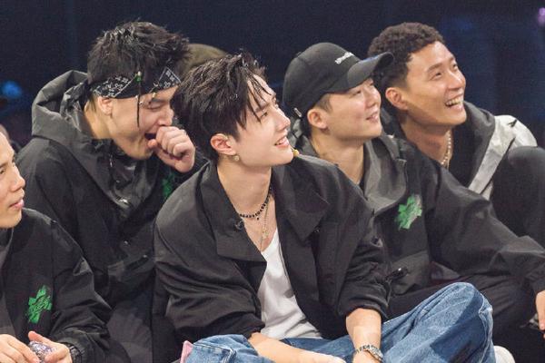 《足球》-乐鱼app(leyu)官方网站-乐鱼官网