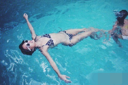  陈奕迅 11岁 女儿泳装照 曝光 _手机新浪网