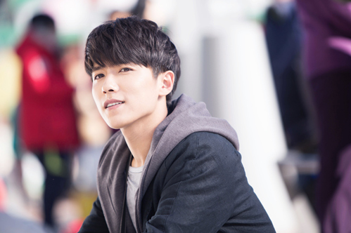 贾征宇首尔拍戏