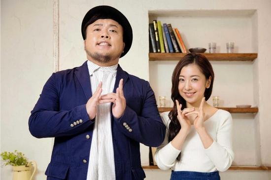 板野友美亲妹进军演艺圈遭吐槽 长相老气 板野友美 日本 Akb48 新浪娱乐 新浪网