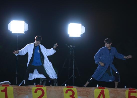 强仁银赫热 舞《sorrysorry》