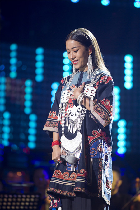 吉克隽逸演唱《不要怕》