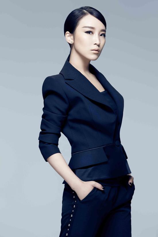 谢楠吴昕晒写真 隔空催婚闺蜜