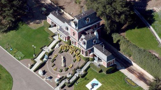 1998年到2009年6月去世前不久，永无乡（Neverland）都是杰克逊的官方住址。