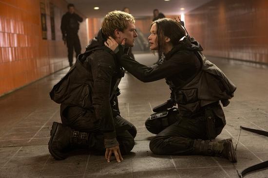 北美票房综述:《饥饿游戏》大结局连冠|北美票