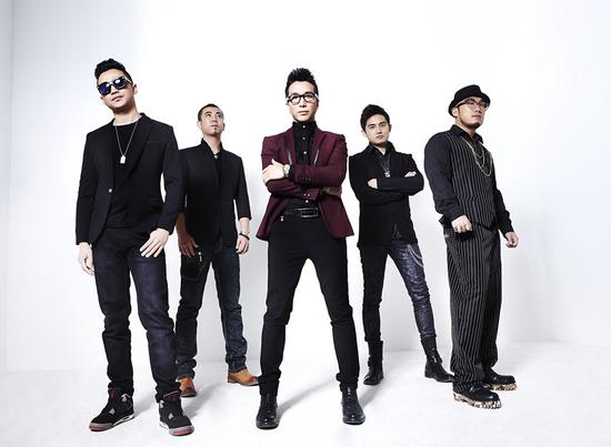 冲击力乐队新曲:用音乐向过去说再见|冲击力乐队|新曲|《别再对我谈起感情》_新浪娱乐_新浪网