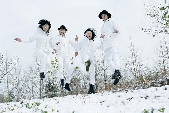 旅行团乐队新曲 我们的爱在地震带 首发