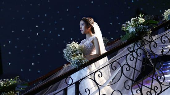 蔡文静新娘妆惊艳全场