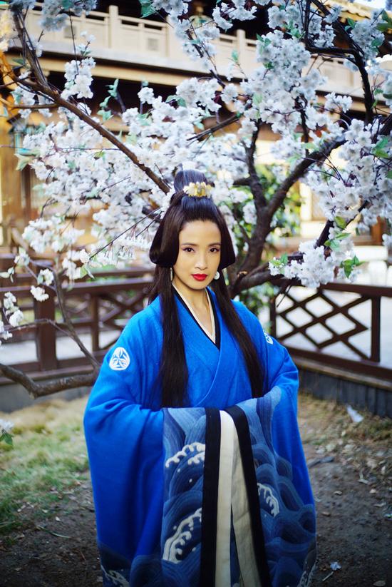 《秦时》雪女龚蓓苾直面争议乐于挑战