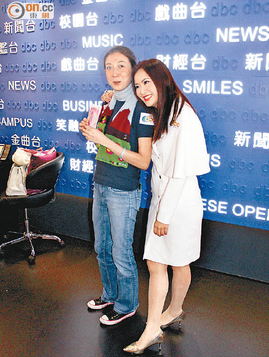 张文慈自曝曾被问 过夜价 施展嗲功婉拒|张文慈