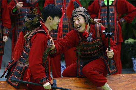 《课堂》队员重回北宋 开封寻宝烧脑作战|奔跑