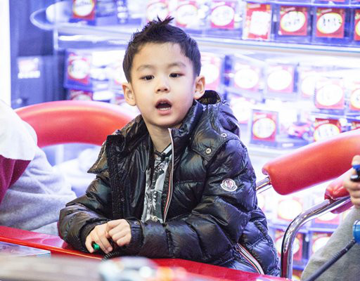 曹颖加盟《二胎时代》 携老公儿子同录制