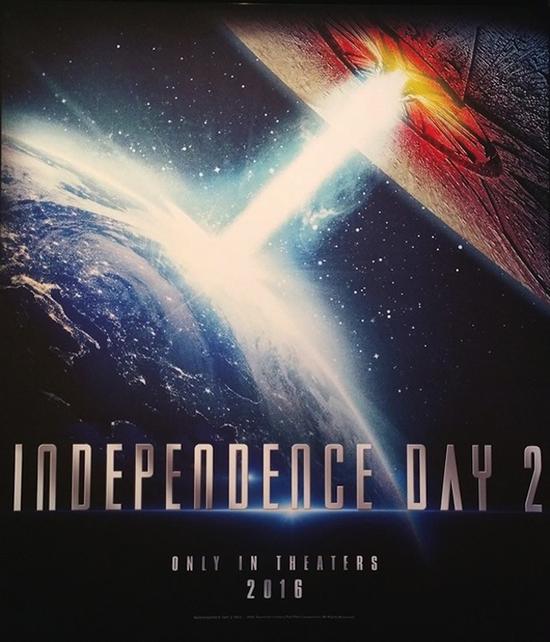 《独立日2》首曝预告 《2012》导演执导|利亚