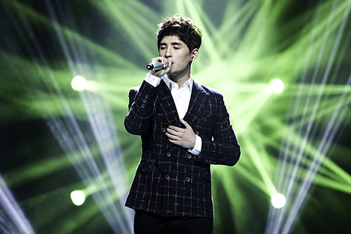 张远亮相我是歌手踢馆赛 苏醒现场力挺|张远|苏